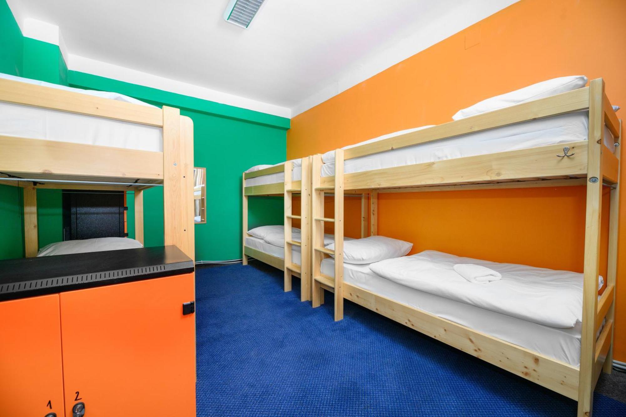 Benedikt City Center Hostel Praga Esterno foto