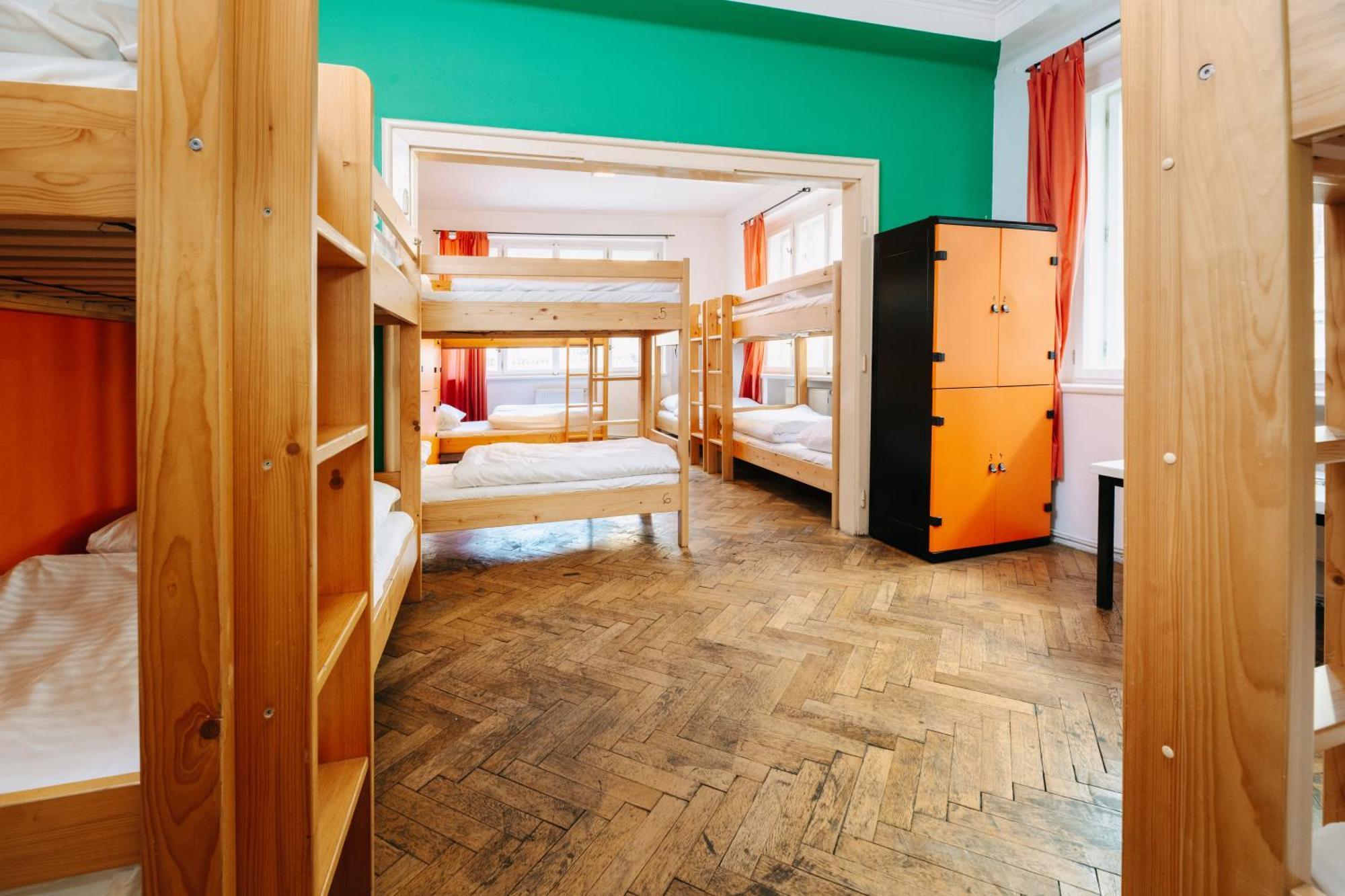 Benedikt City Center Hostel Praga Esterno foto